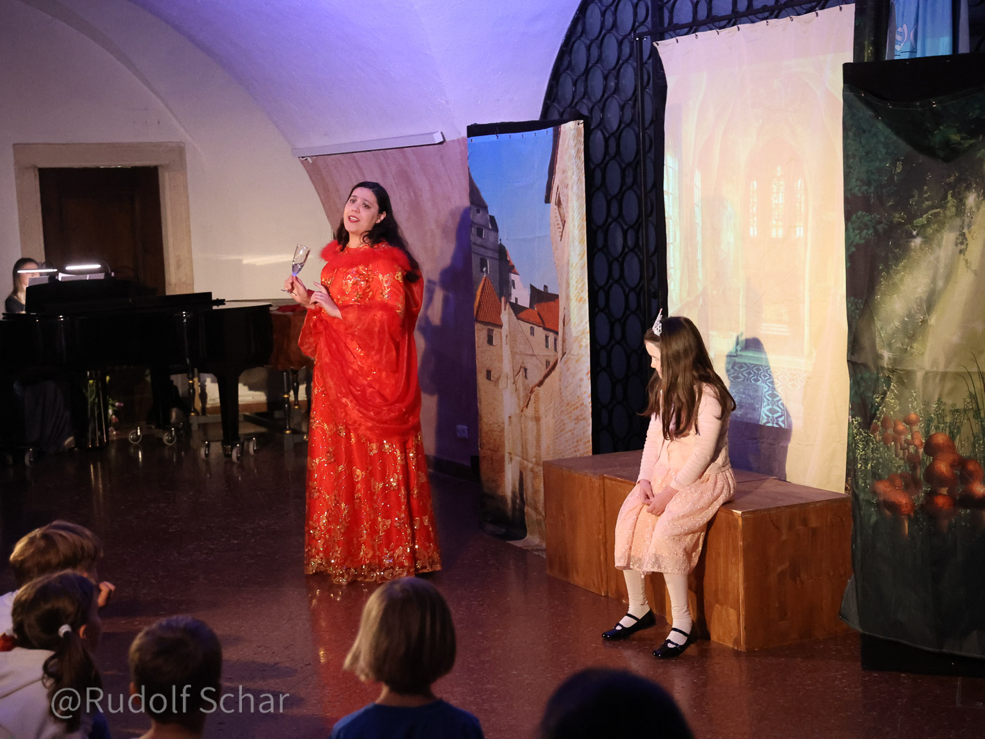 Schneewittchen Kinderoper in der Krypta Oper@Tee (c)Schaar