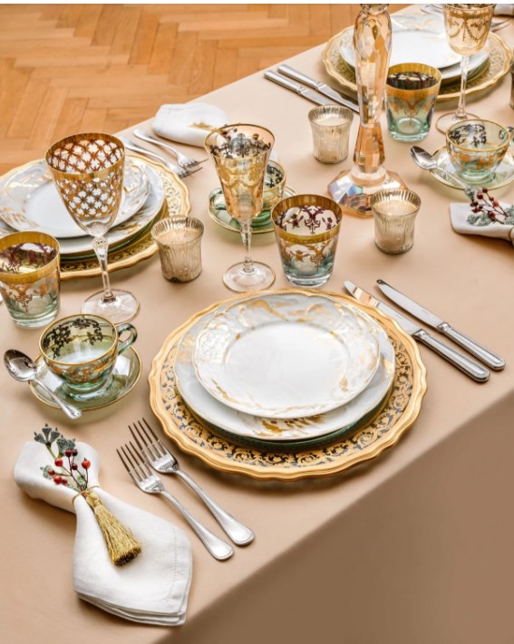 Italian Christmas Table Setting Looks