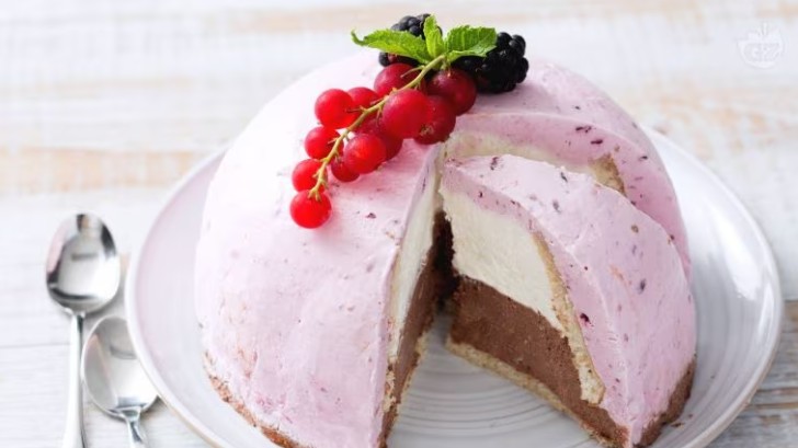 Three fabulous Non-bake Italian Summer Cakes