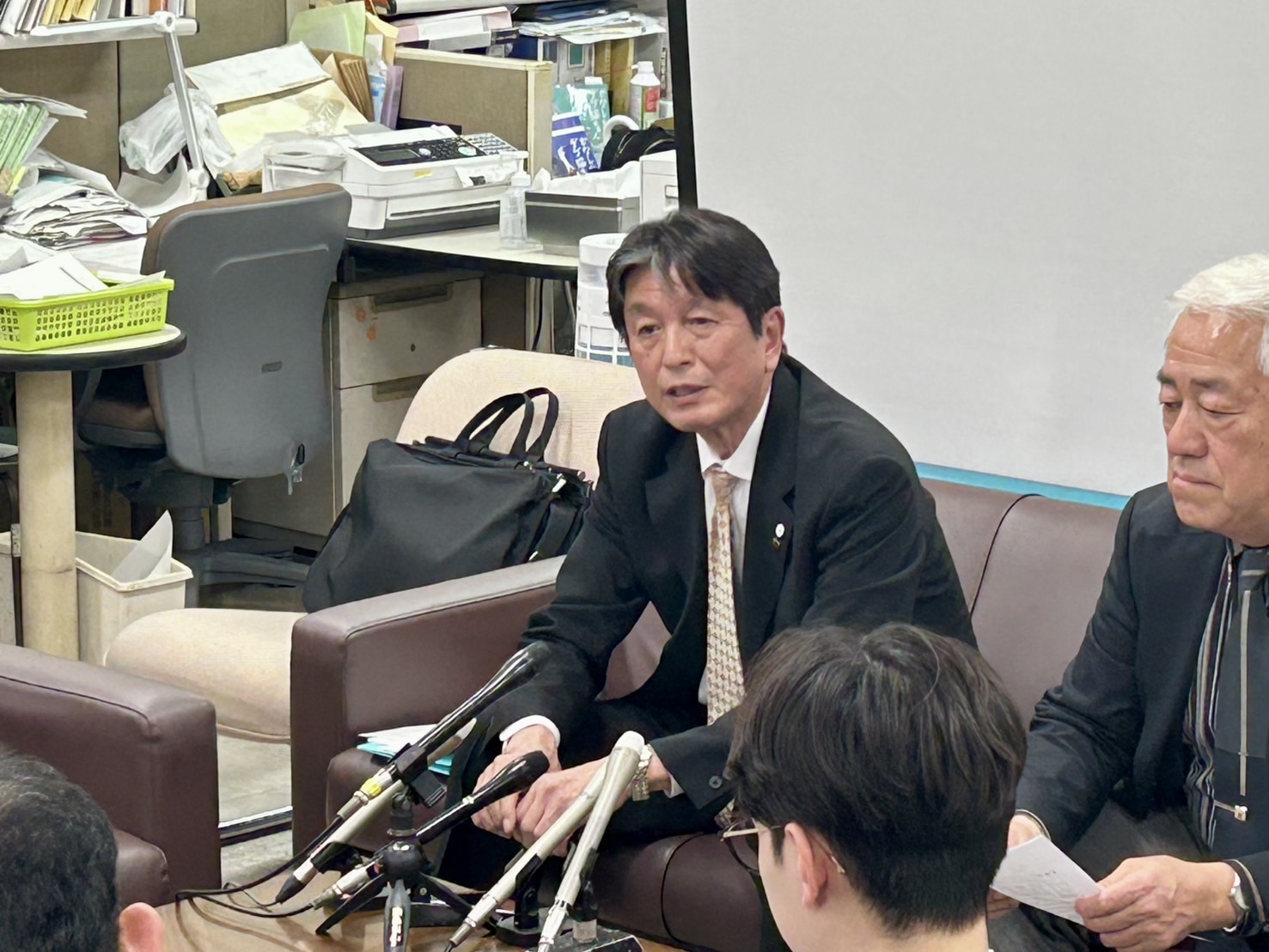 5月7日　公認発表の記者会見