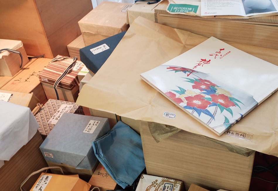人間国宝作家物高価買取｜古美術すえひろ