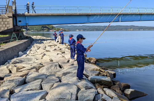 カブ・ビーバー隊：１０月隊集会「湖山池でハゼ釣り」