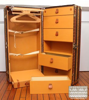 malle armoire louis vuitton