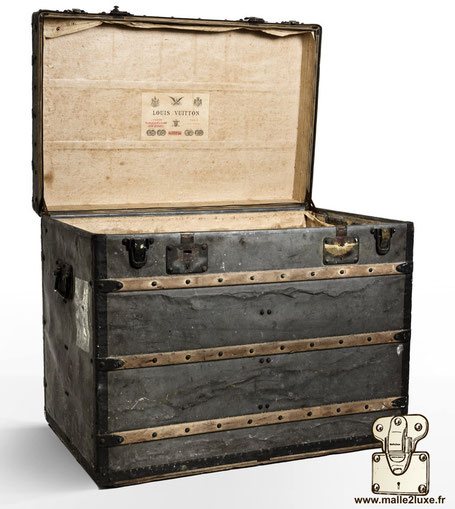 malle courrier louis vuitton 1889 tres rare en zinc