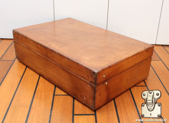 valise cuir vuitton a vendre circa 1920