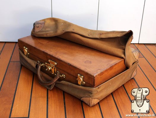 valise cuir vuitton a vendre circa 1920