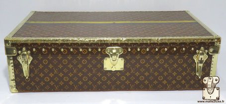 Malle automobile Louis Vuitton monogramme et laiton