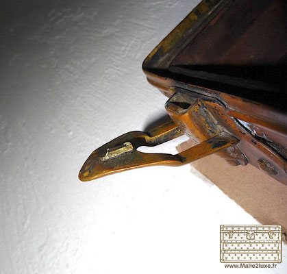 serrure cassé vuitton