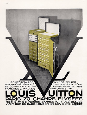 malletier publicité ancienne Louis Vuitton malle a chaussure