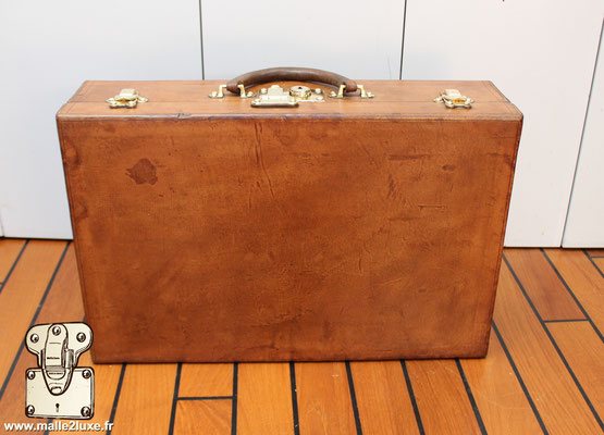 valise cuir vuitton a vendre circa 1920