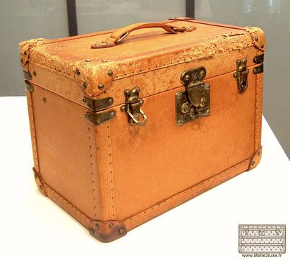 Vanity ancien louis vuitton cuir épi