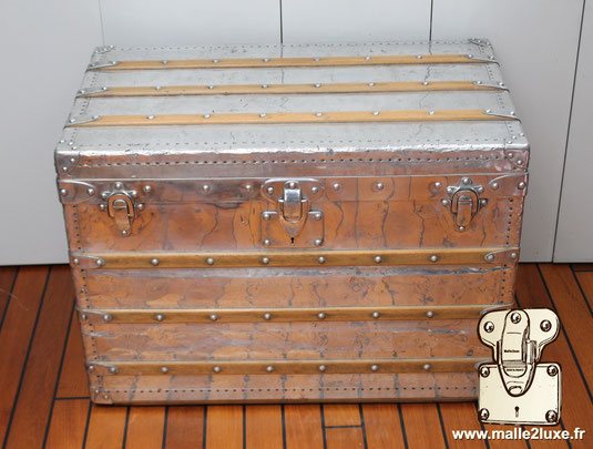 Malle courrier explorateur en aluminium Louis Vuitton 1892