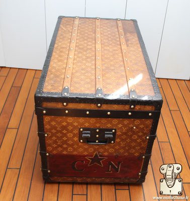 trunk vuitton