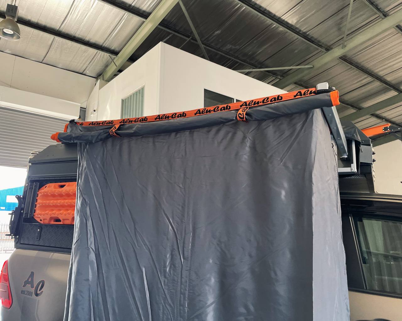 SHOWER CUBE OVERLAND STYLE オーバーランドスタイルに特化した本物のギアのみ取り扱い