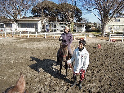 馬と遊ぶ乗馬クラブです