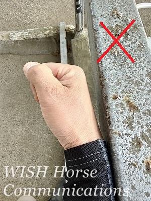 乗馬　良くない手首