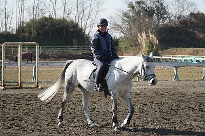 笑顔の乗馬