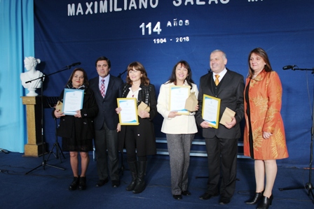 Docentes y Asistentes de educación son reconocidos por su trayectoria 