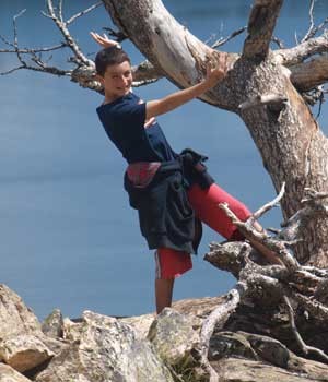 ITAI   ITZJAKI (13 años y medio, Moshav Nir Israel )
