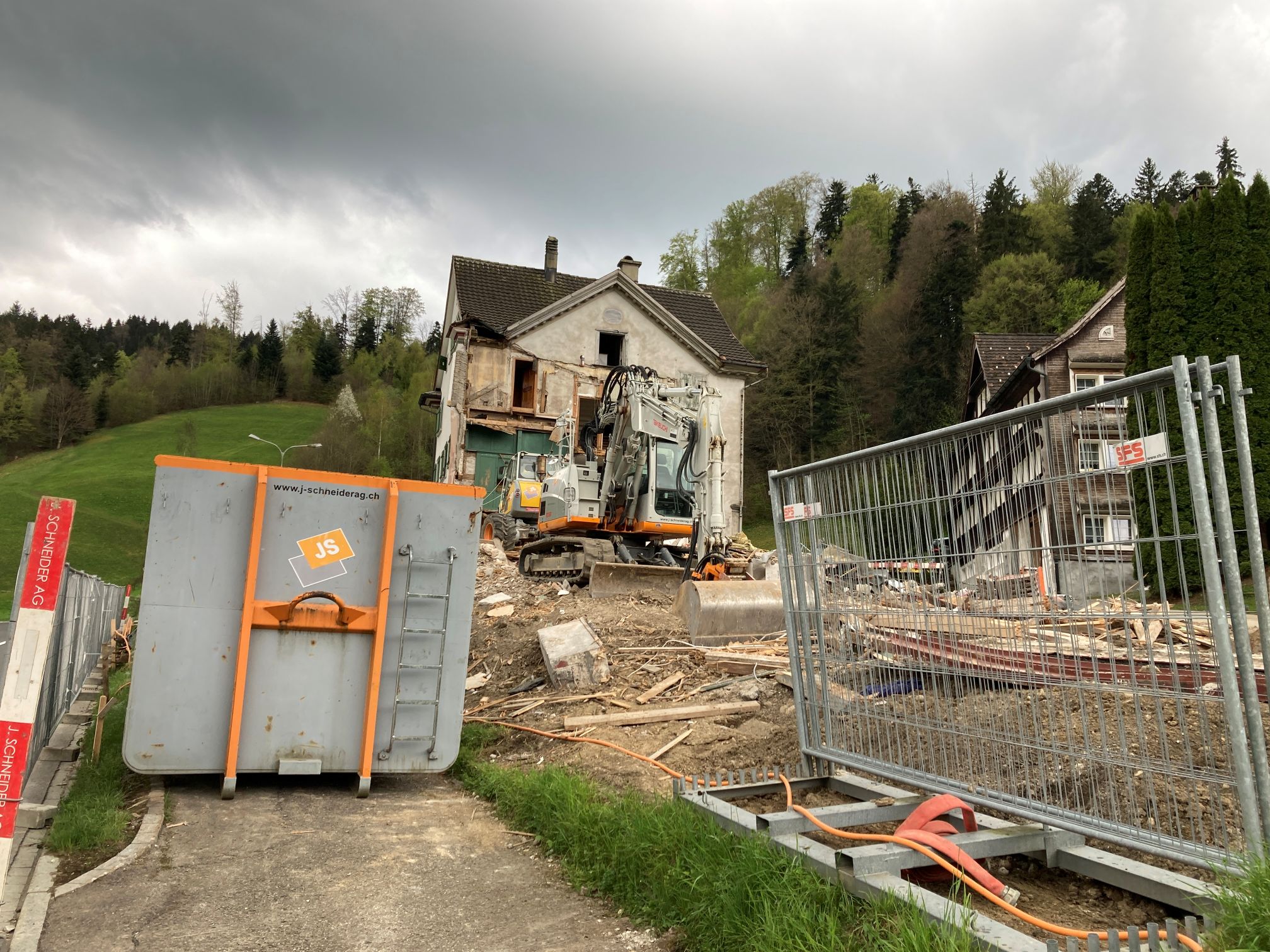19.04.2026: Anbau wird abgebrochen