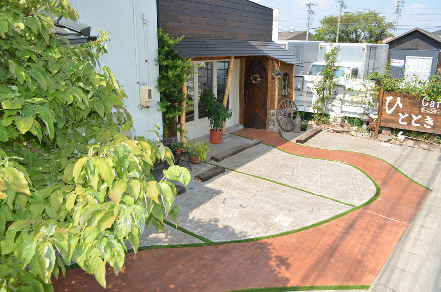 木目　木目調　デッキ　枕木　無垢材　天然　素材　材木　木材　ウッド　古材　デザインコンクリート　スタンプコンクリート　