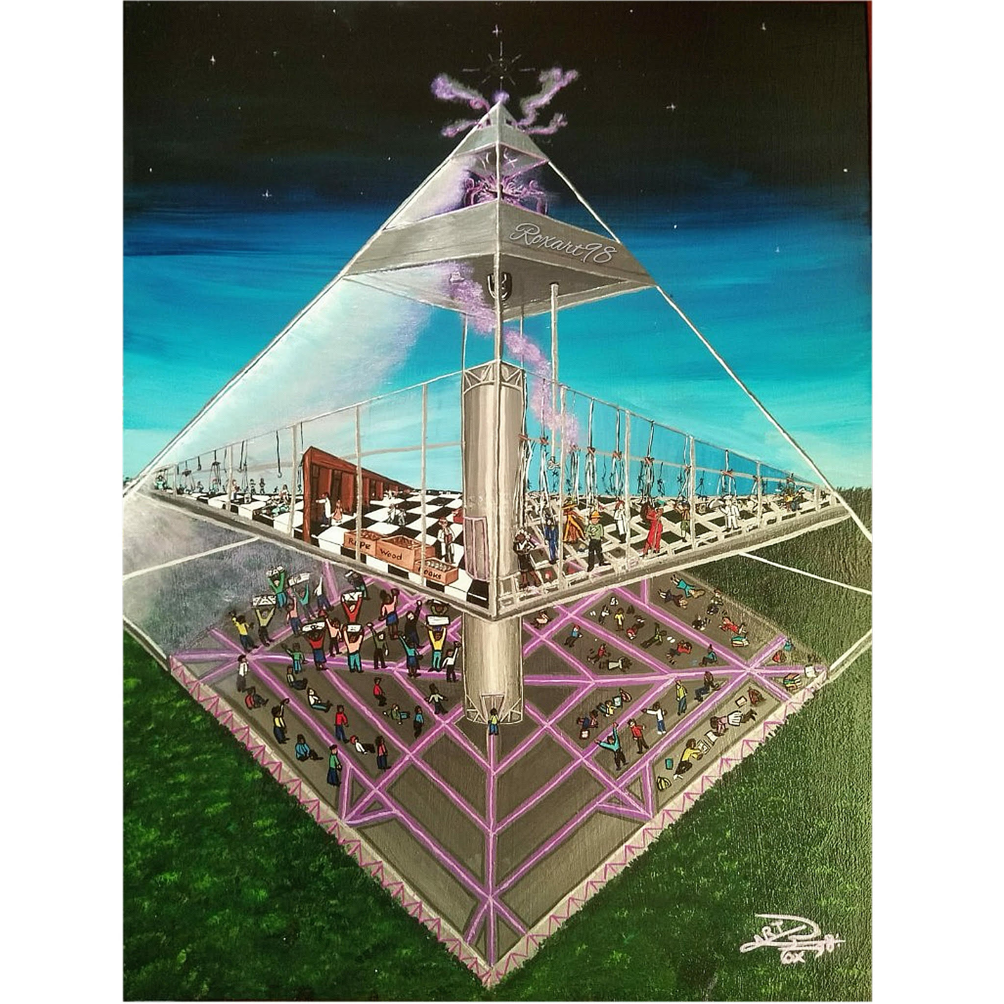 Glass piramide