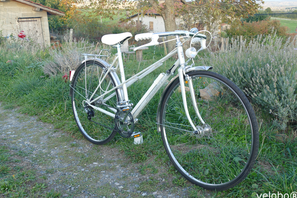 PEUGEOT BOURGOGNE - 51CM - FRAME CRMO (NEW -> just went out from its pack!!  plastic protection still there)