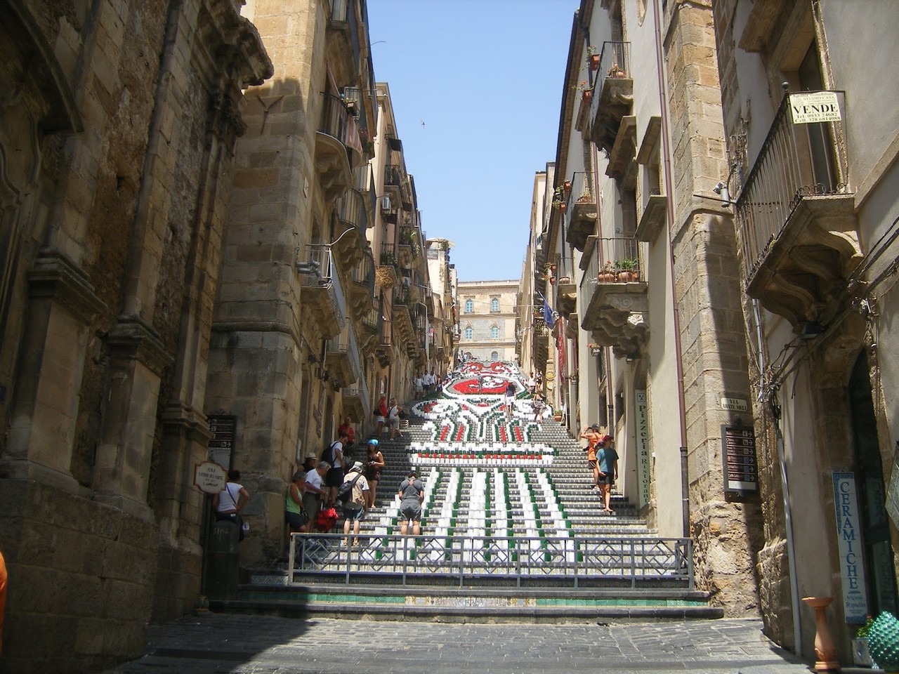 Perle di Sicilia Caltagirone Benvenuti su goccediperle!