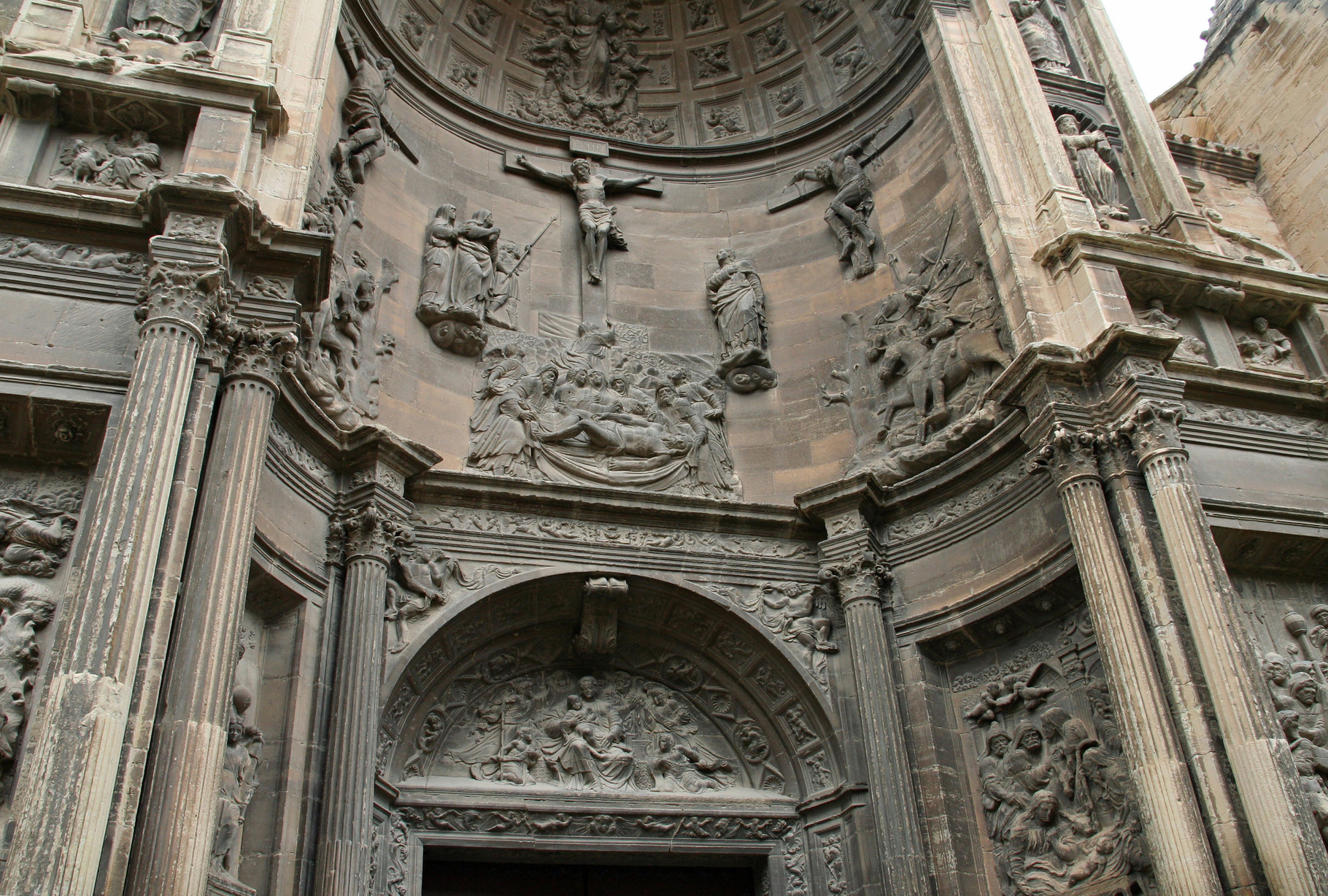 Viana: le portail Renaissance