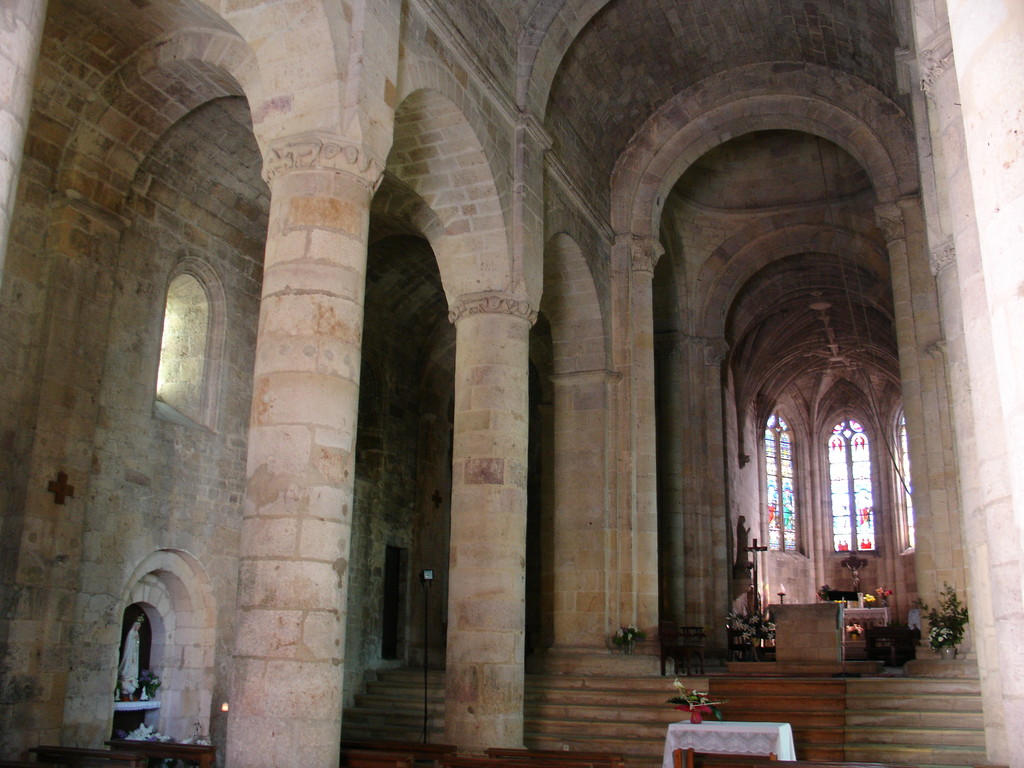 Intérieur de l'église de Monsempron