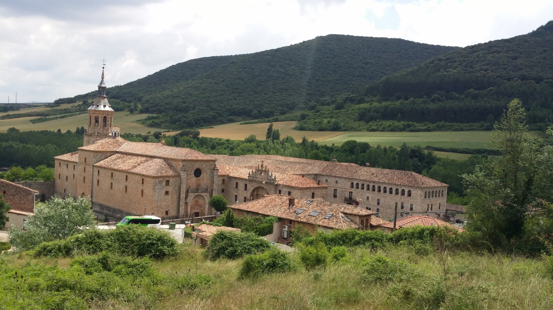 Yuso: monastère de San Millán de la Cogolla ( vue générale )
