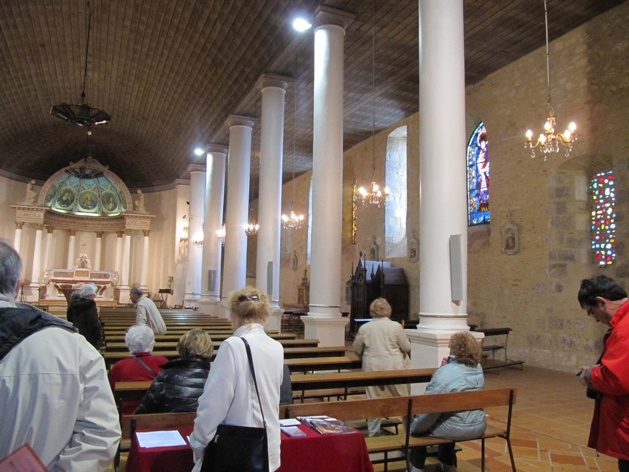 Clairac : intérieur de l'abbatiale