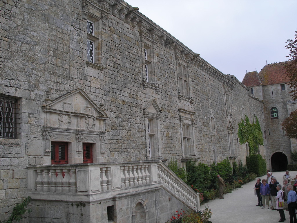 La cour d'honneur du château de Gramont