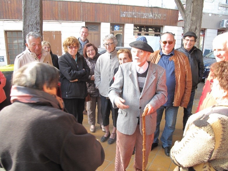 Le Mas d'Agenais: raconteur de pays et Pastourais sous la halle