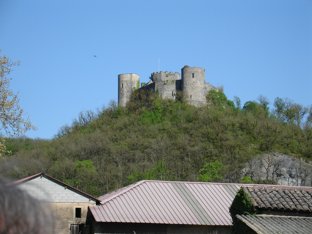 Le château de Sauveterre-la-Lémance