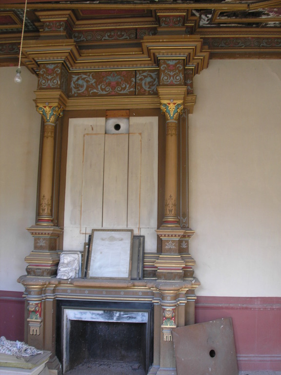 Castelmoron : intérieur du château Solar (mairie)