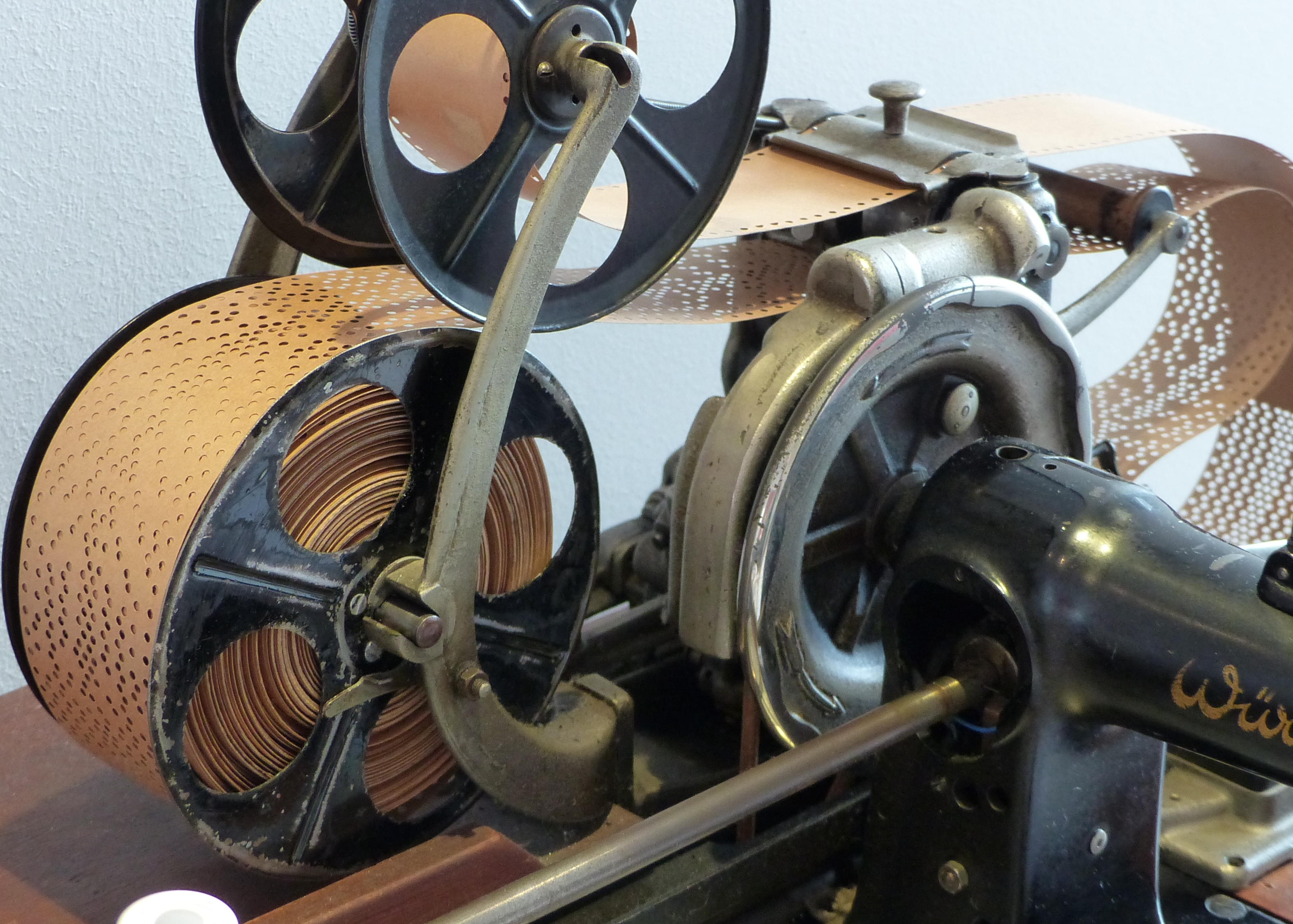 WÜRKER - 3-Kopf Stickmaschine