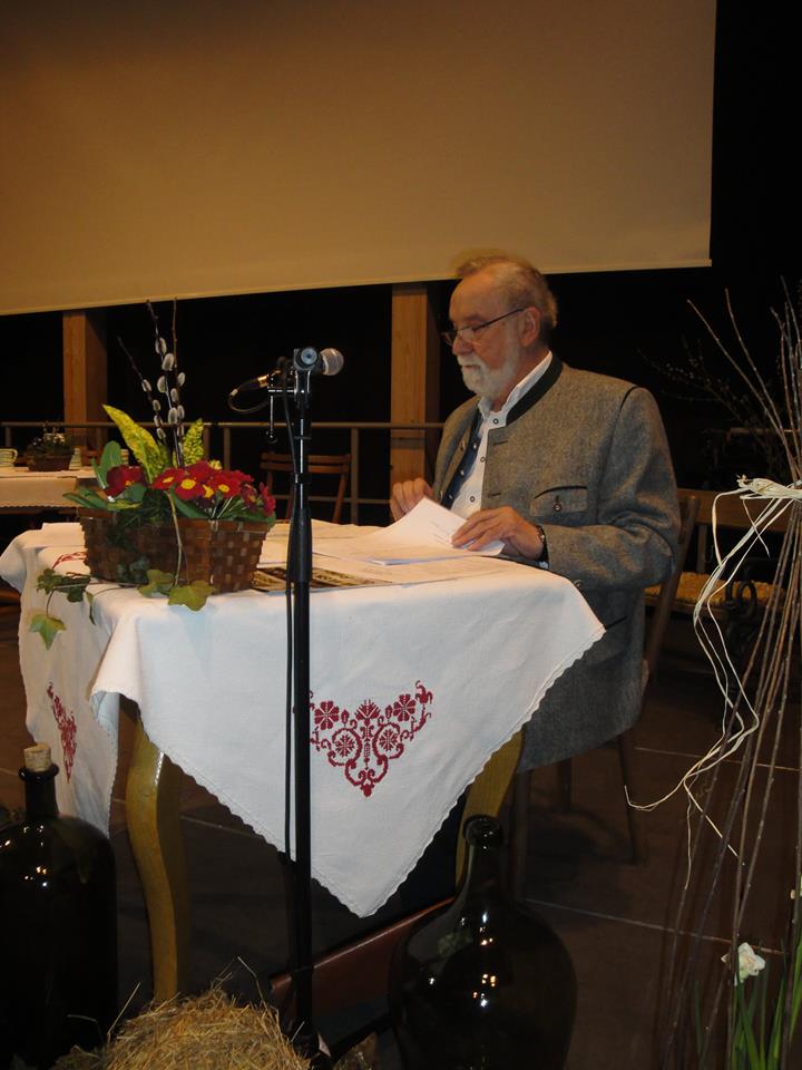 Dr. Franz Gumpenberger beim 2. Volksmusikabend 2015