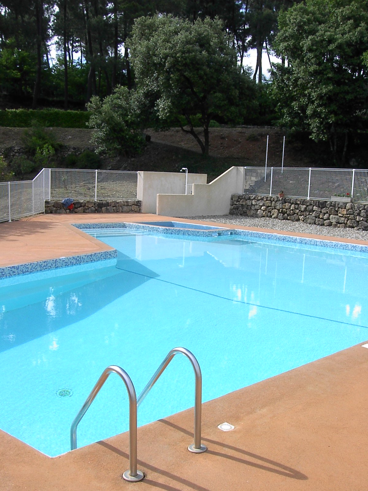 La piscine et la pataugeoire enfants