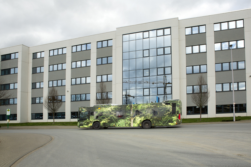 "Forest Bus," Klimakunst, mobile Fotoinstallation, Monheim Rhein, ©Ellen Bornkessel