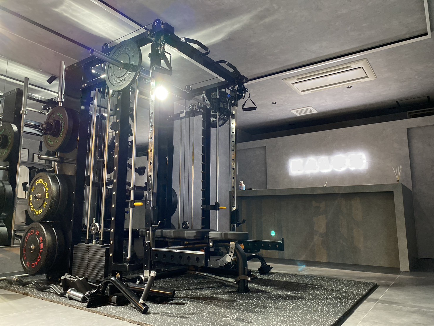 フィットネス機器メーカー/RELOAD fitness///RNJ-0055マルチファンクションラックで実践できるトレーニング30選と安全ガイド