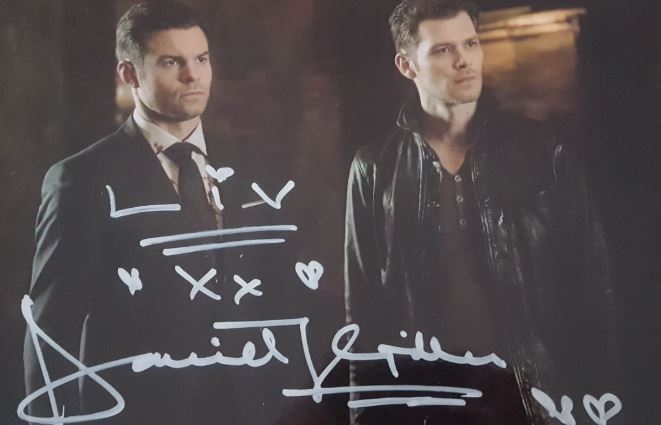 Autograph of Daniel Gillies at Dutch Comic Con