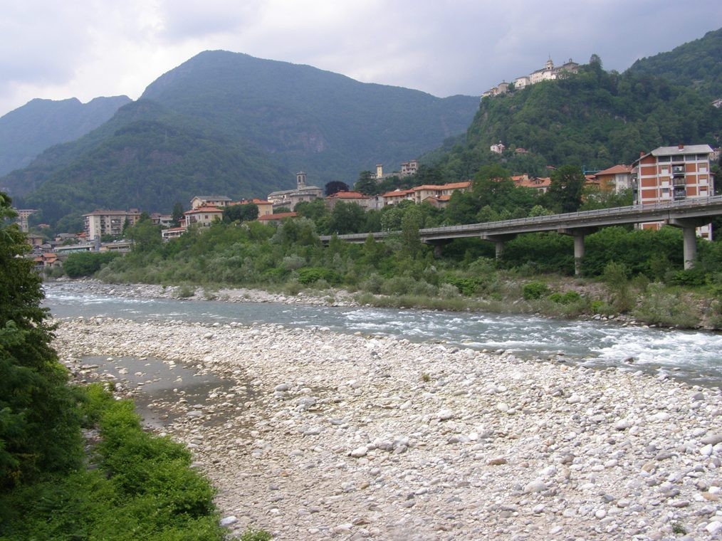 Il Sesia a Varallo - Vista dal ponte di Crevola - 31.05.2009