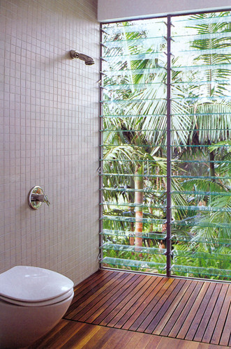 Badezimmer mit Feinsteinzeug