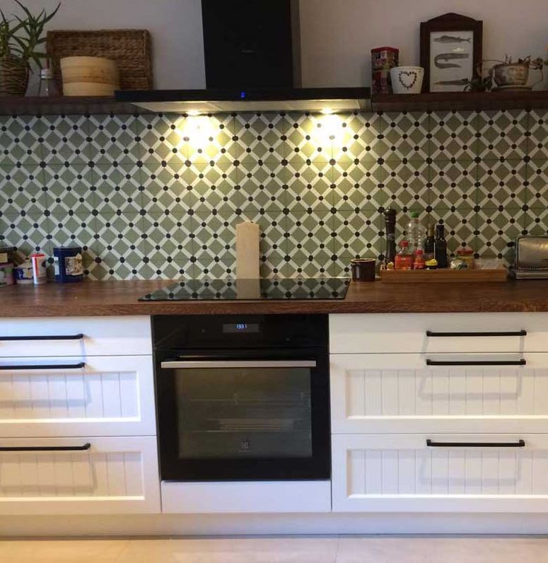 Zementfliesen von SOUTHERN TILES, Dekor: Latti, kaki 20x20 / 1,6 cm