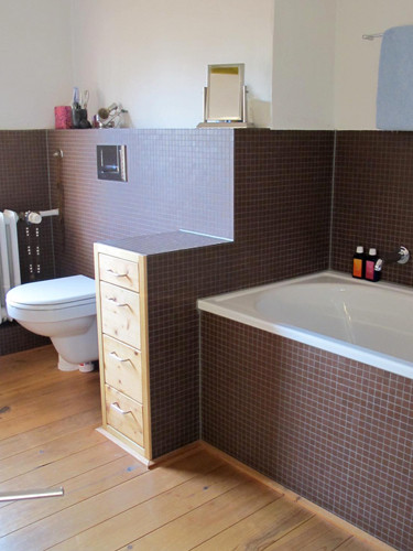 Badezimmer mit Feinsteinzeug