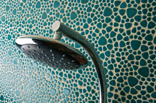 Badezimmer mit Keramik-Mosaik
