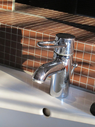 Badezimmer mit Feinsteinzeug