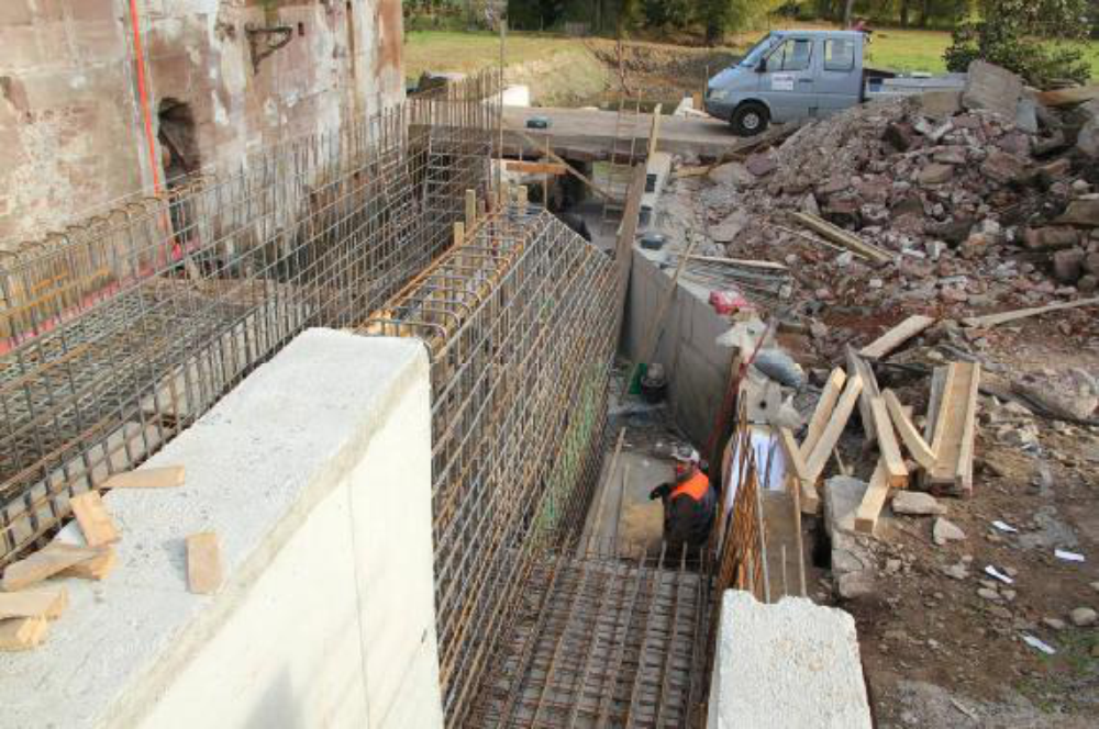 Eisen satt. Insgesamt wurden über 20 Tonnen im Wasserbereich verbaut. Aufgenommen am 26.10.12