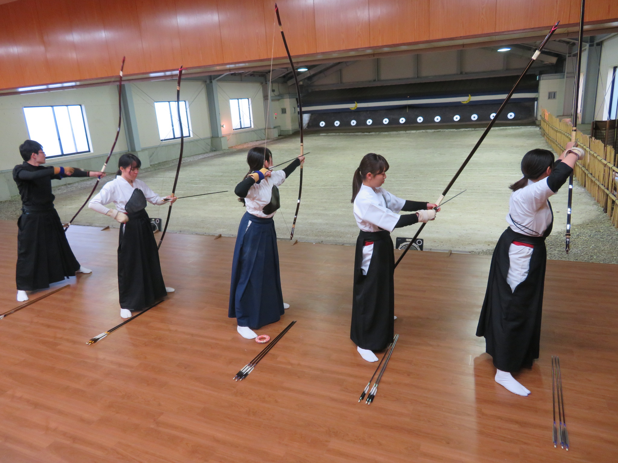 神戸女子大学